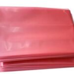 Finished folded disposable plastic aprons from automatic apron folding machine